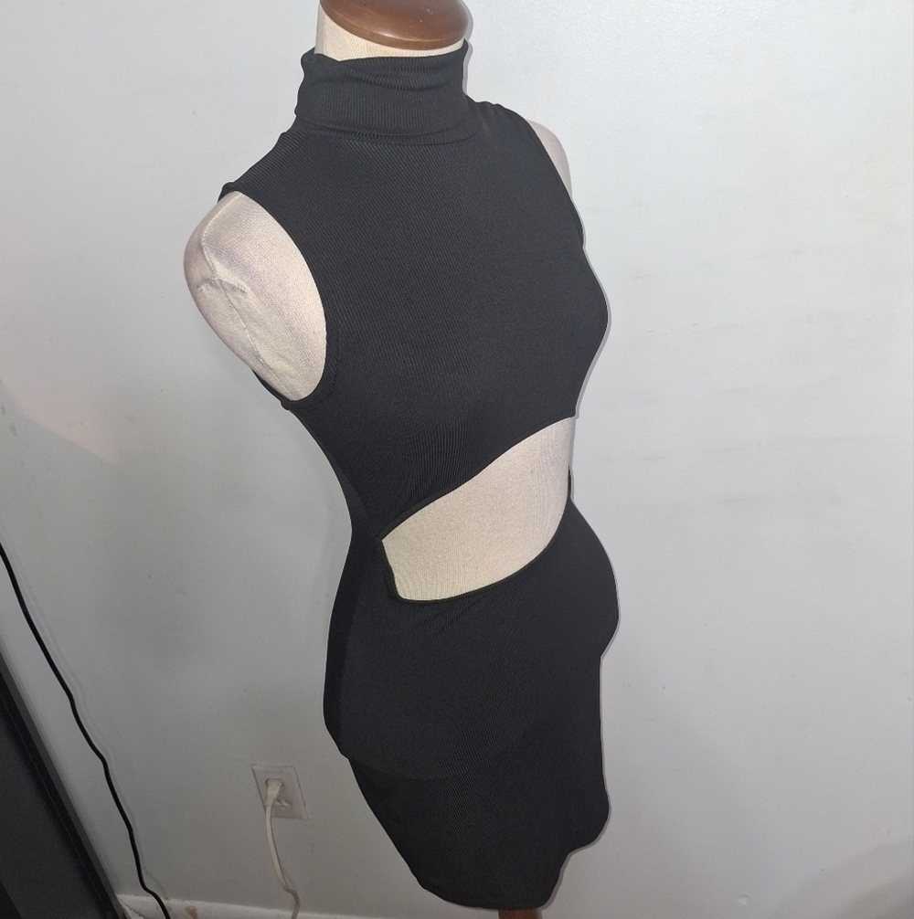 Black Sleeveless Cut-Out Mini Dress- W Sz Small - Picture 2 of 4
